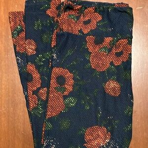 LuLaRoe TC Leggings C06
